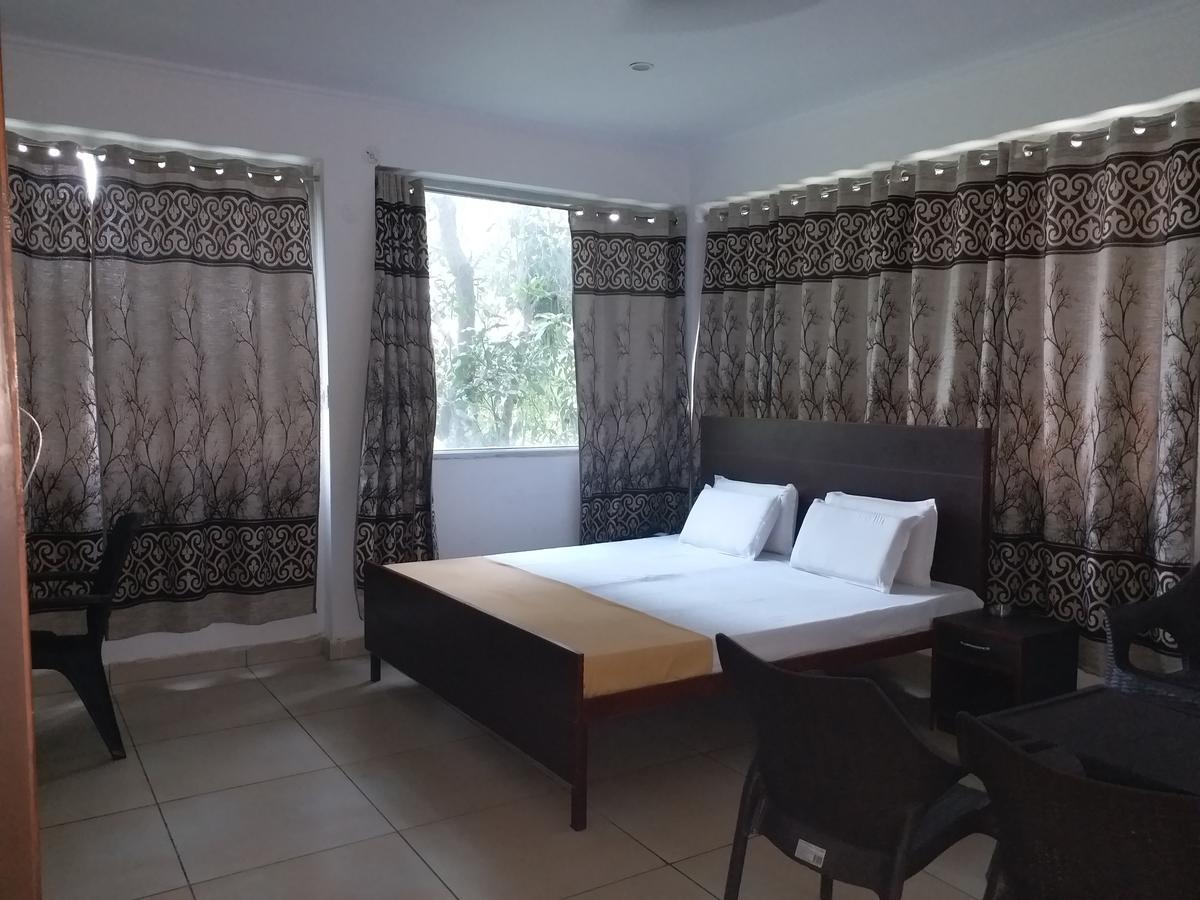 Krishna Hansraj Hotel Una  外观 照片