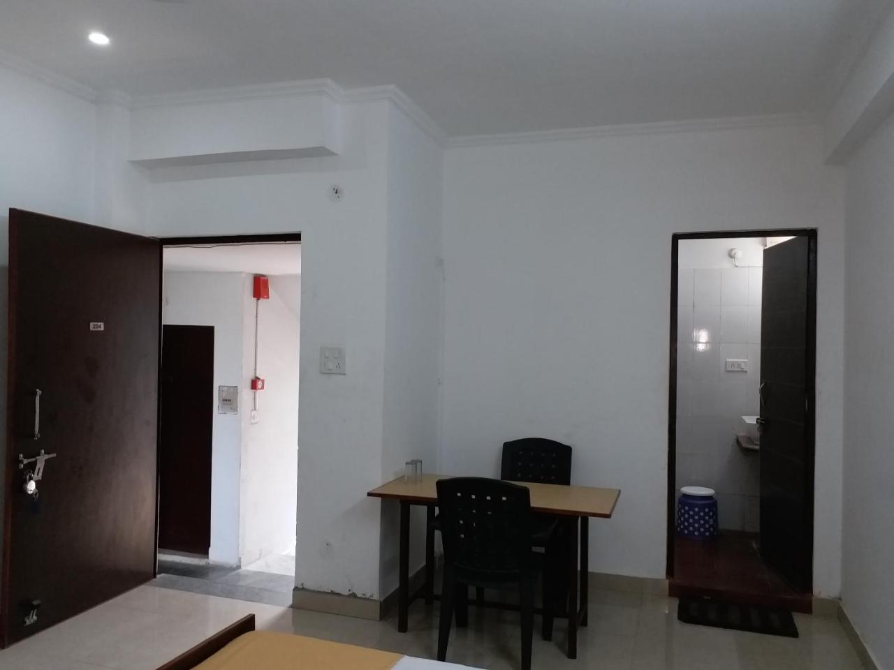 Krishna Hansraj Hotel Una  外观 照片
